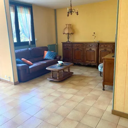 Frejussien En Bord De Appartement