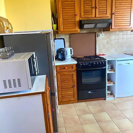 Appartement Frejussien En Bord De