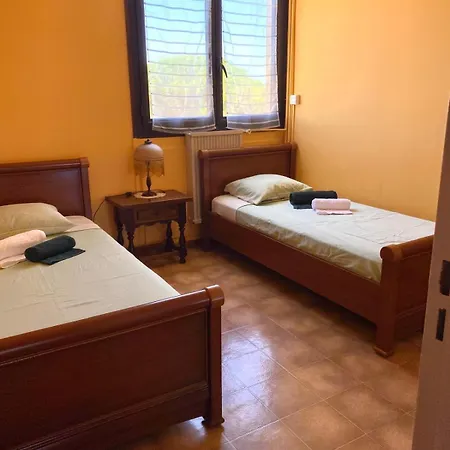 Frejussien En Bord De Fréjus